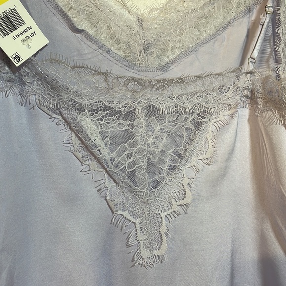 NWT (S)or(M) ASTR THE LABEL periwinkle lilac eyelash lotus lace thong bodysuit - Picture 5 of 11